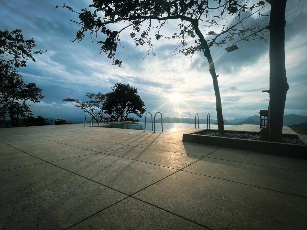 Haze And Kites Resort 蒙纳 外观 照片